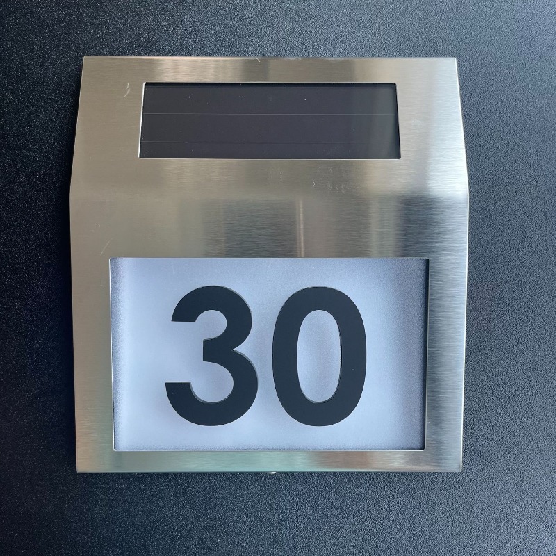 Custom Stainless Steel Light G - Outdoor Power Number recension och pris
