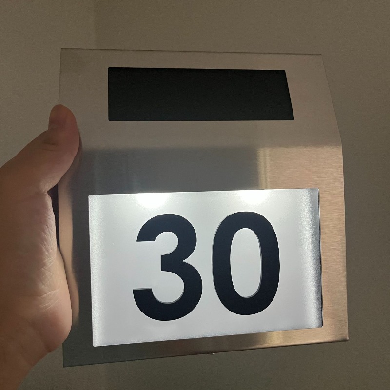 Custom Stainless Steel Light G - Outdoor Power Number recension och pris